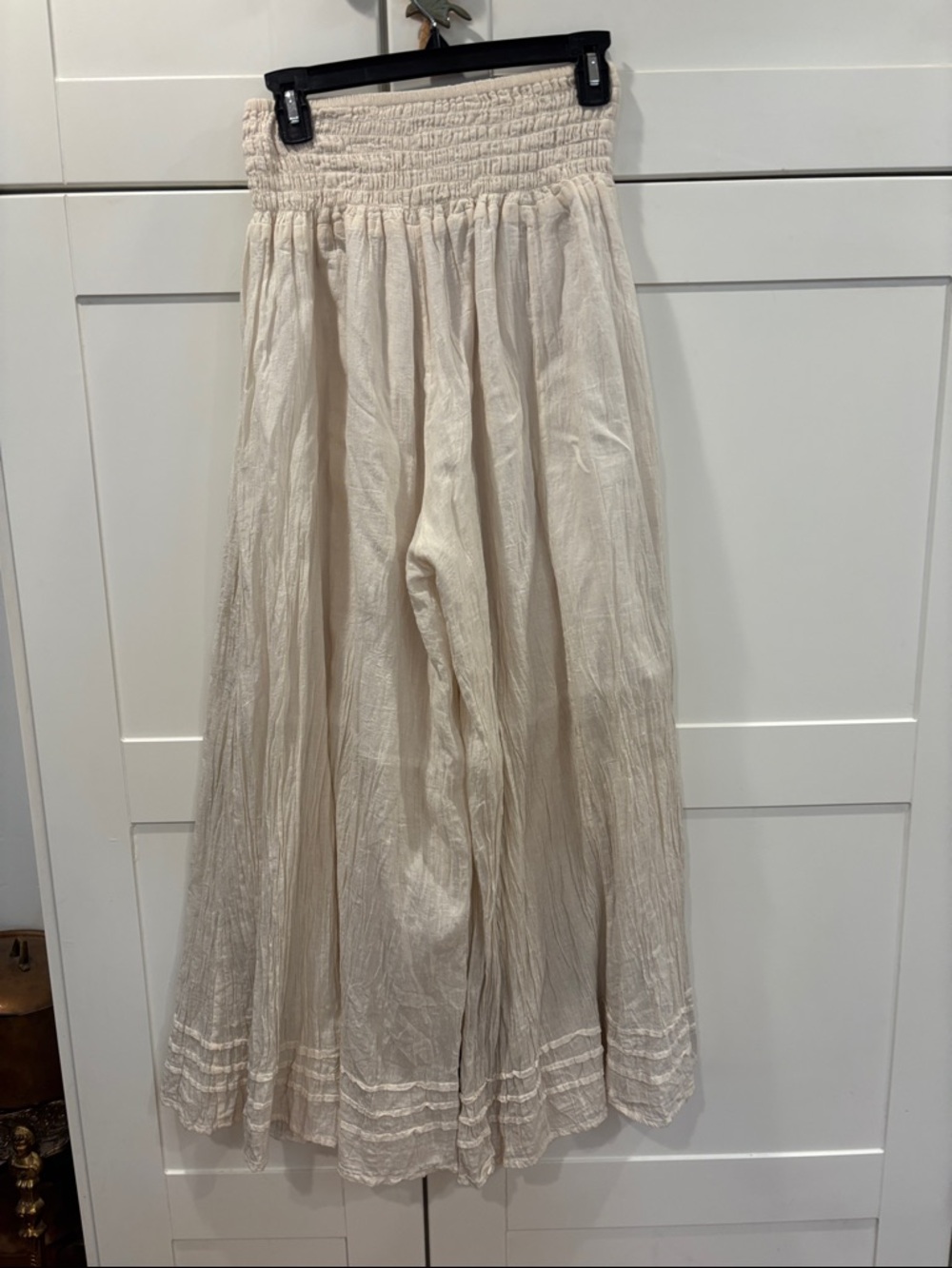 Source Unknown Cream Wide Leg Smocked Waist Pants